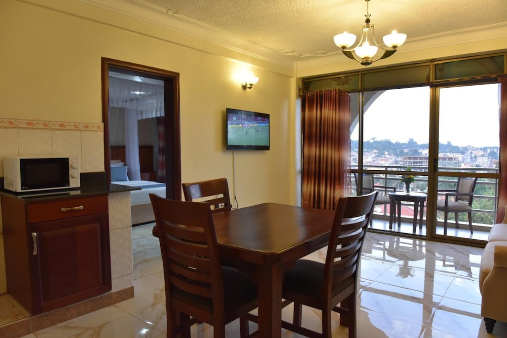 Interservice Hotel 25/44