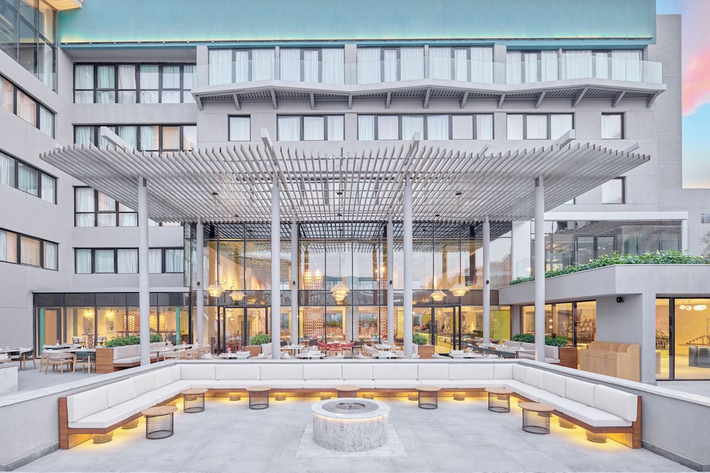Hyatt Centric Cairo West 42/50