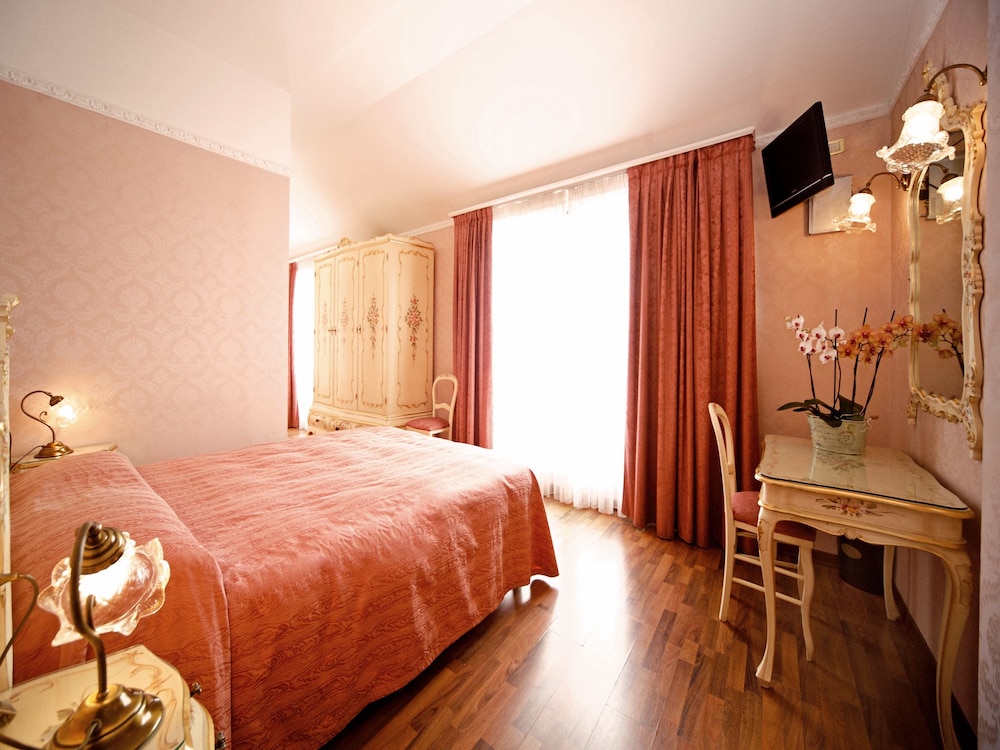 Hotel President Rimini 14/84