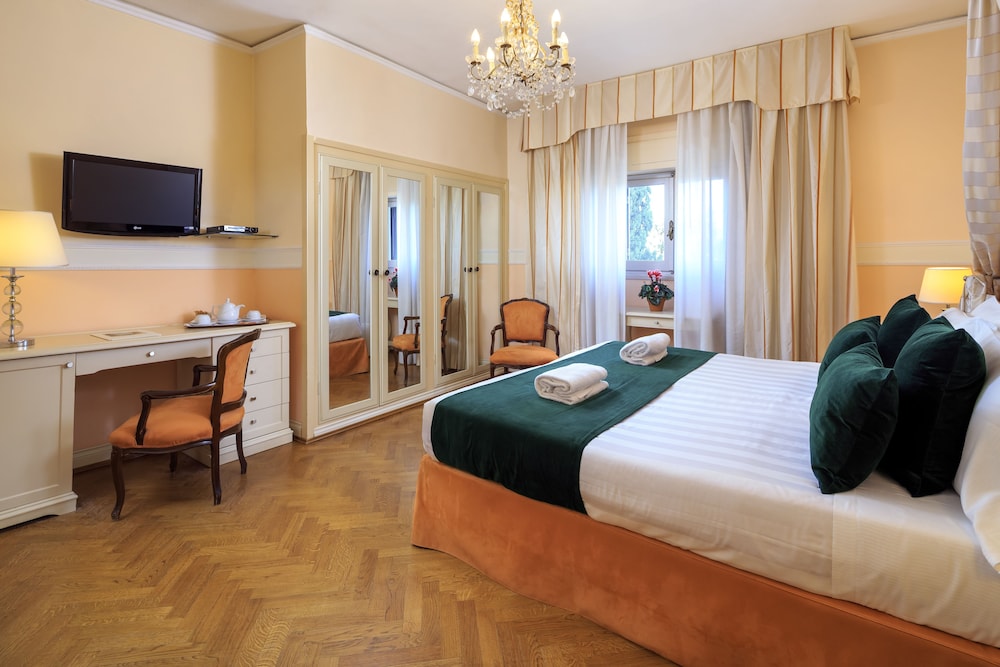 Villa Carlotta 25/56