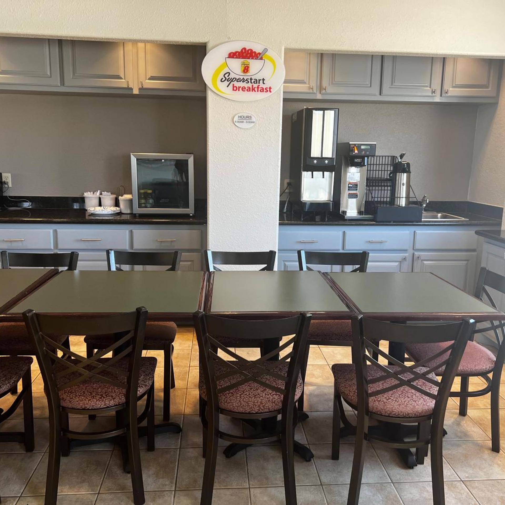 Hotel Baytown/I-10 41/56