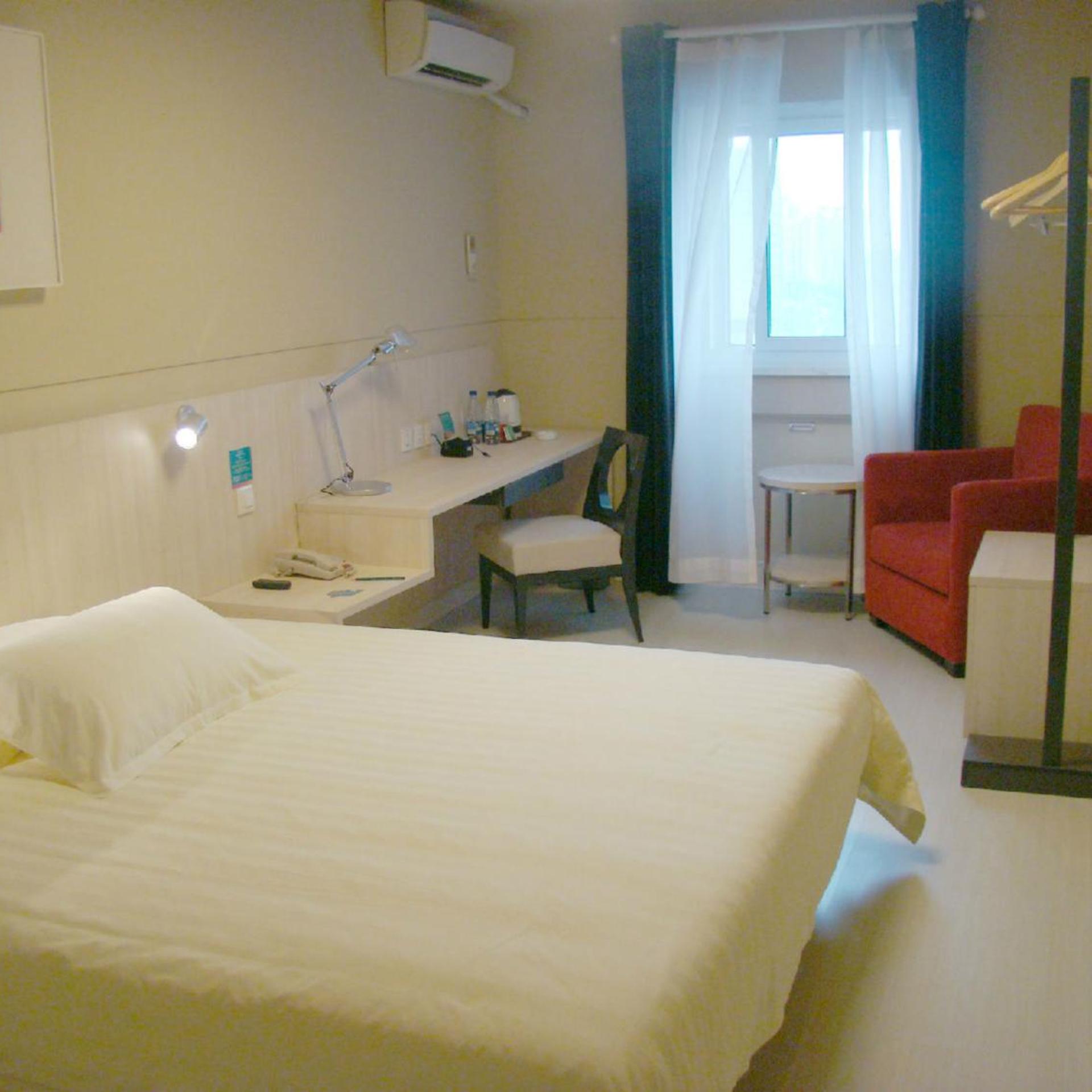 Jinjiang Inn Select (Shenyang North Railway Station Huigong Square) 9/43