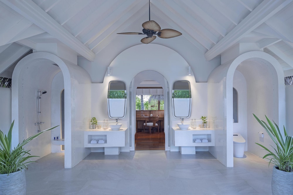 Anantara Kihavah Maldives Villas 24/100