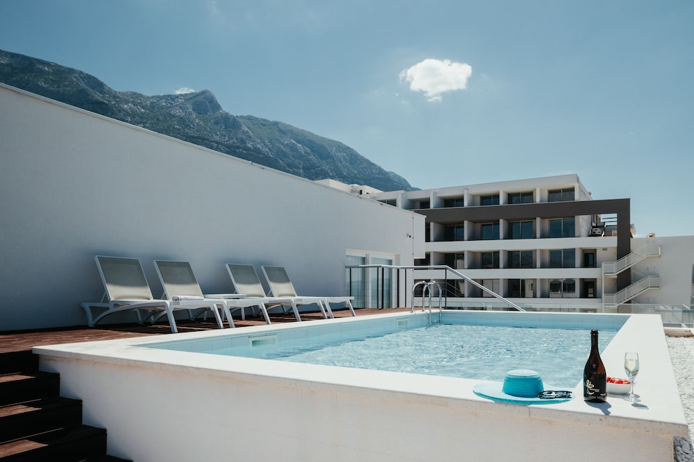 Romana Beach Resort 3/66