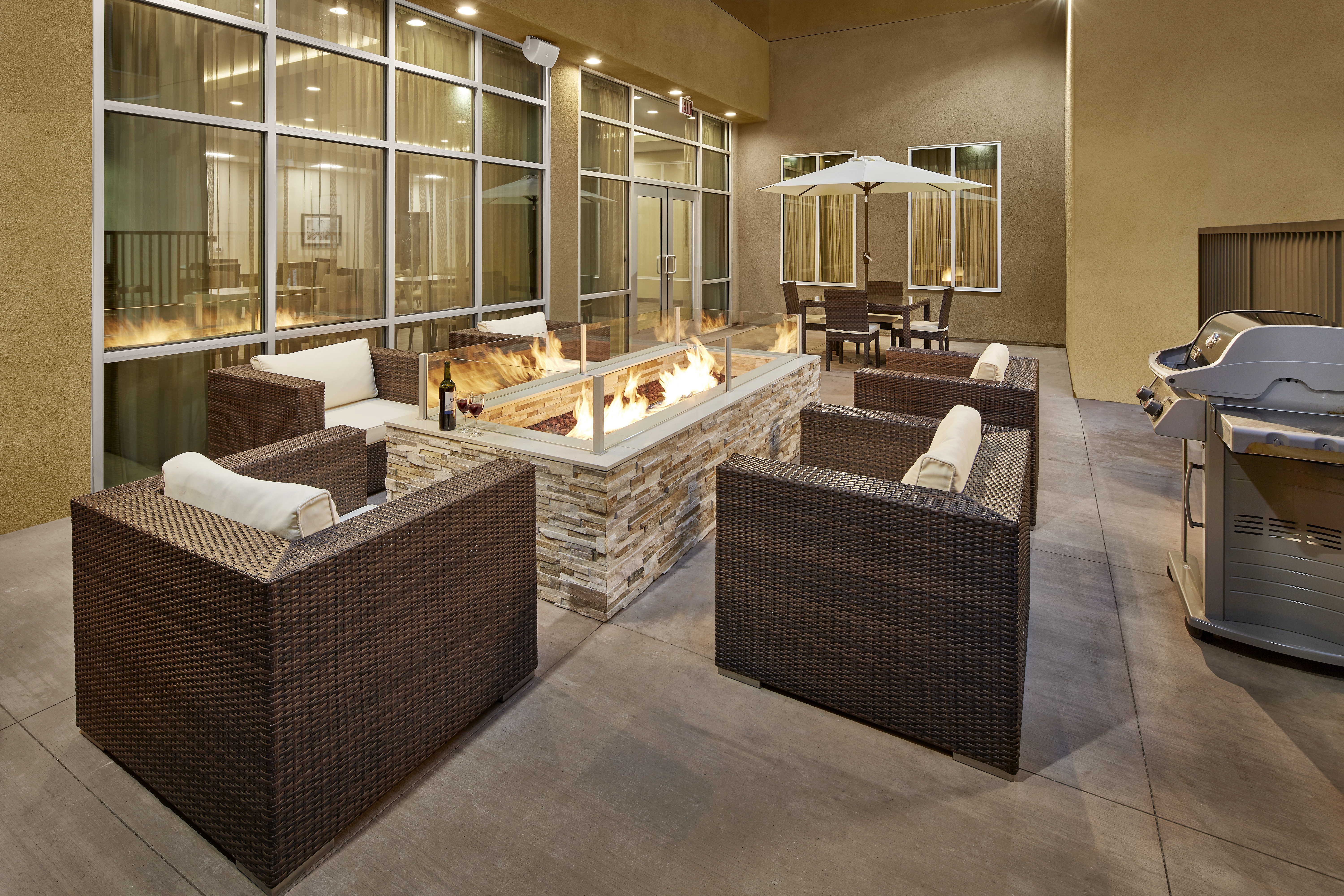 STAYBRIDGE SUITES ANAHEIM AT THE PARK 14/30