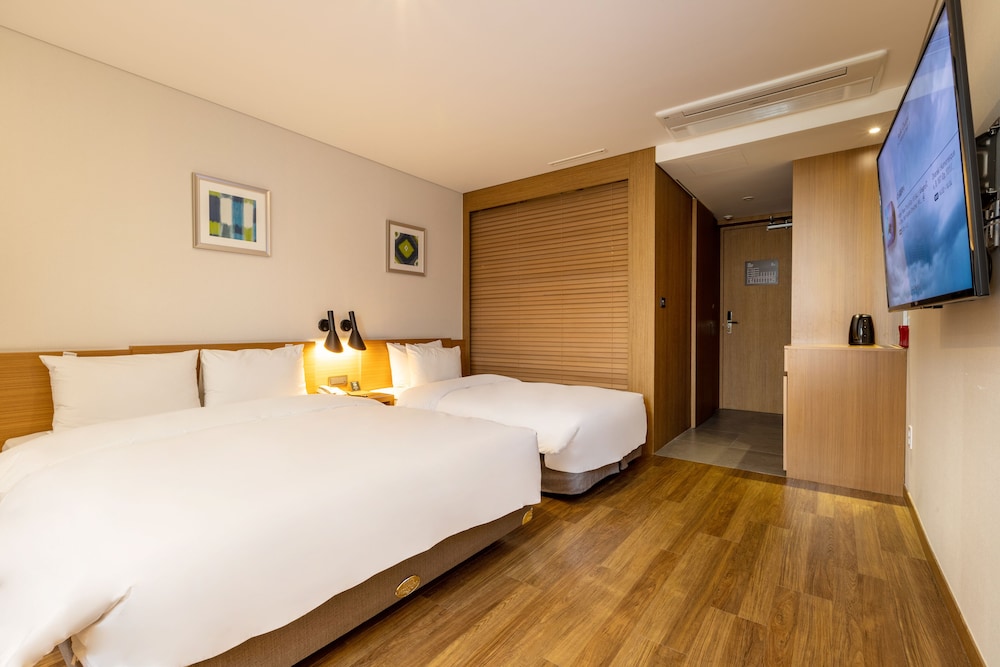 Mate Hotel Paju 13/78