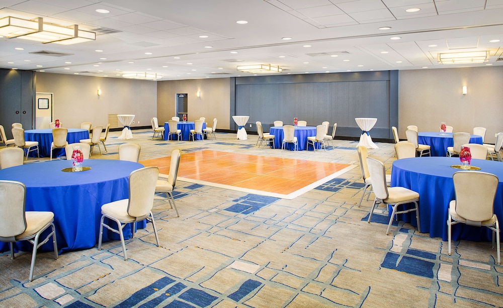 DoubleTree by Hilton Hotel Baltimore - BWI Airport 19/38