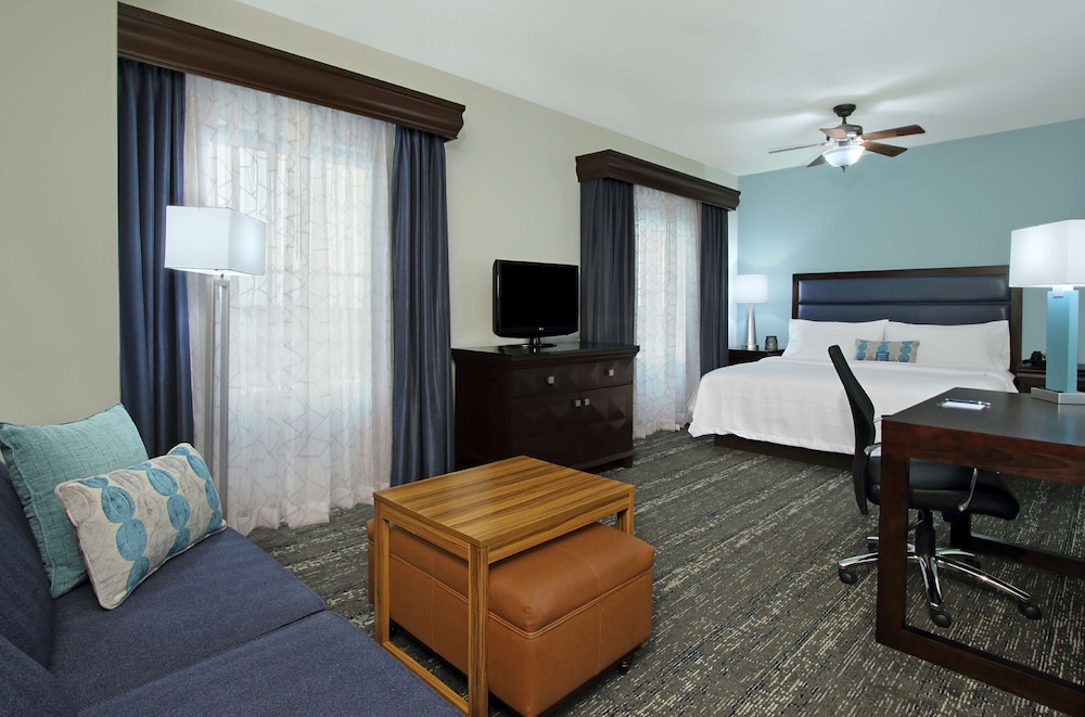 HOMEWOOD SUITES BY HILTON MIAMI - AIRPORT WEST 25/40