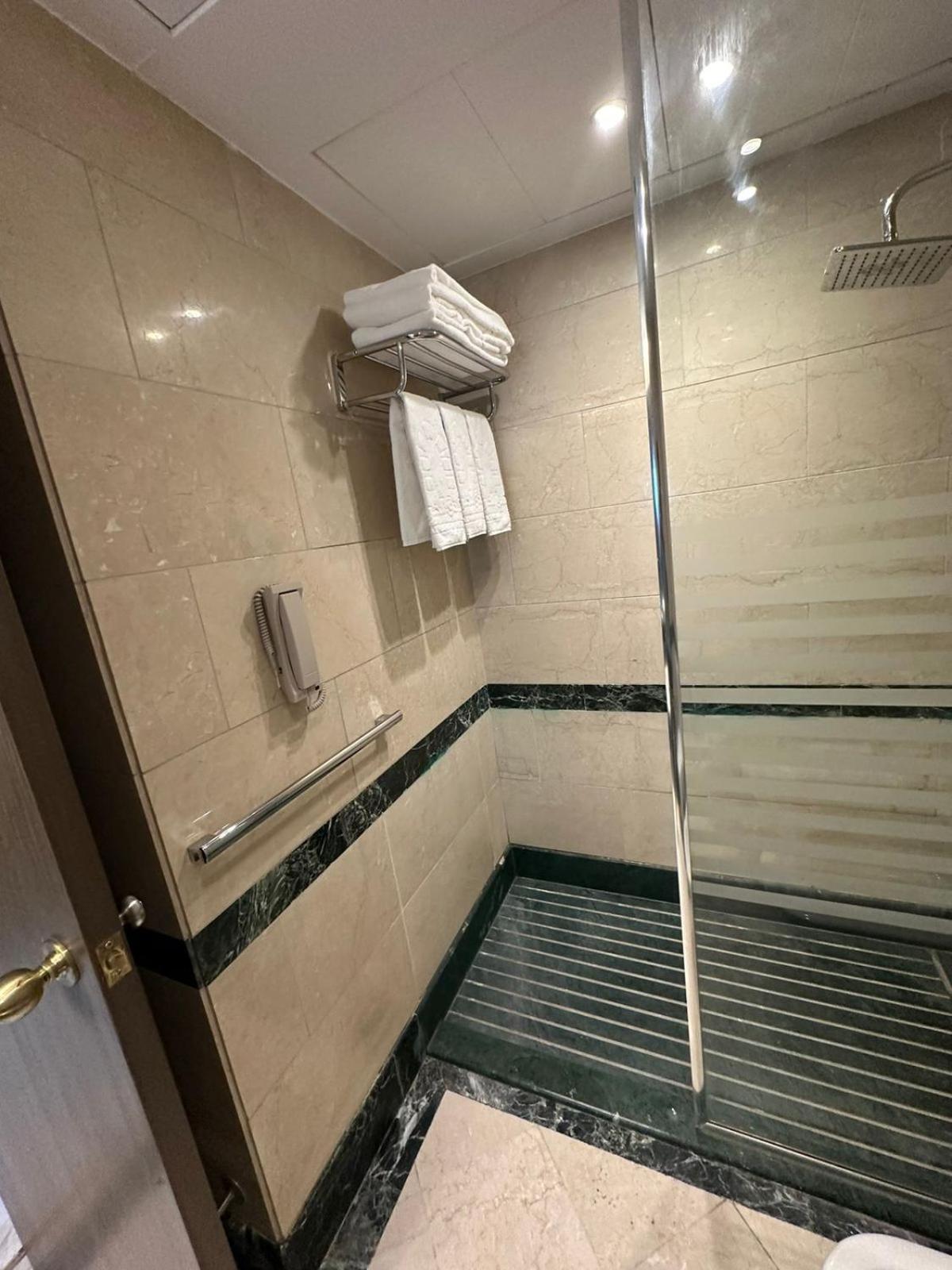 Grand Millennium Al Haram Hotel 35/58