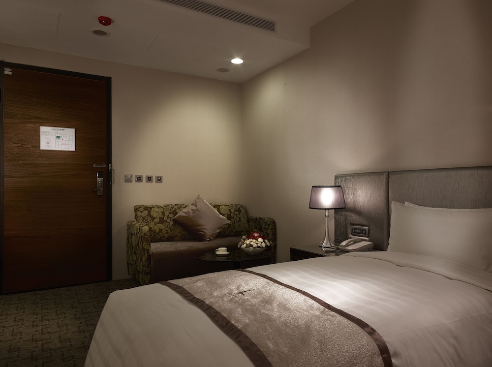 The Loft Hotel 14/75