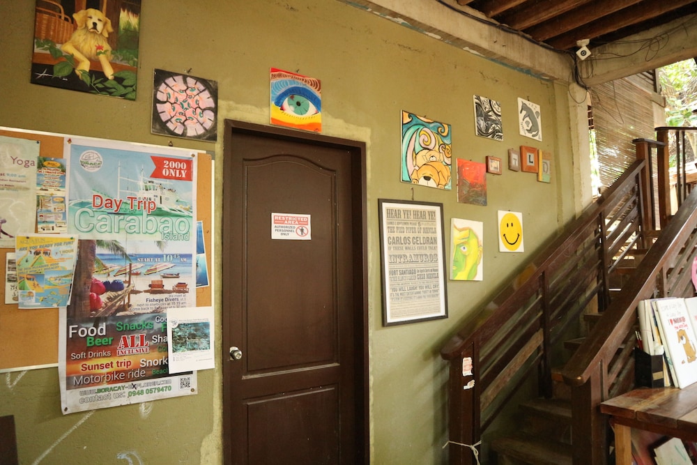 The Lazy Dog Bed And Breakfast 40/60