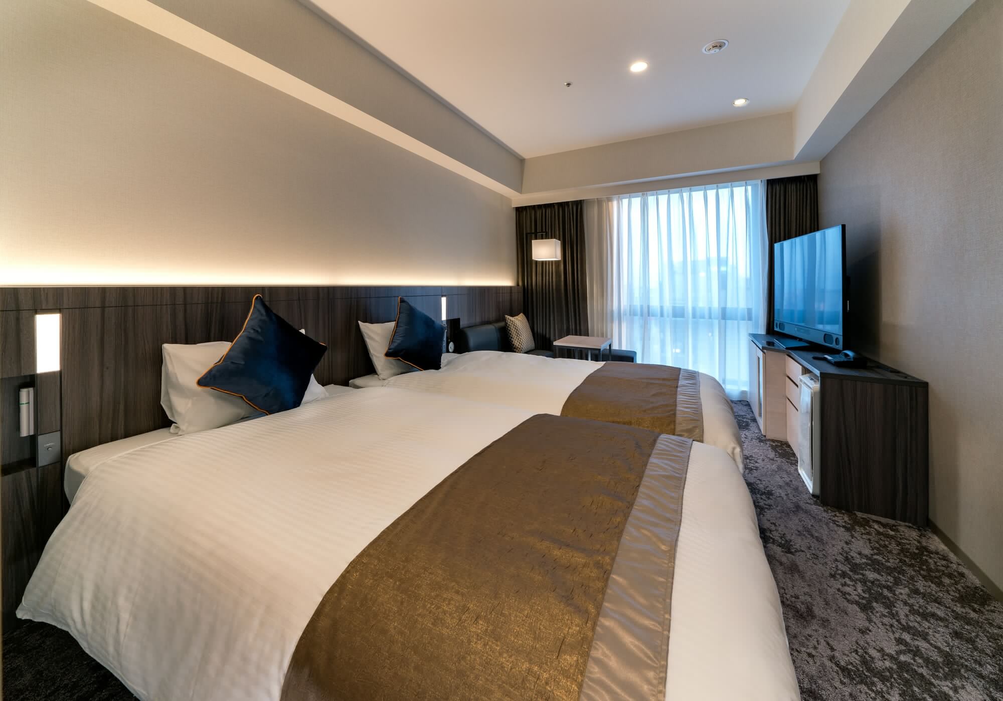 Hollywood, Twin Beds