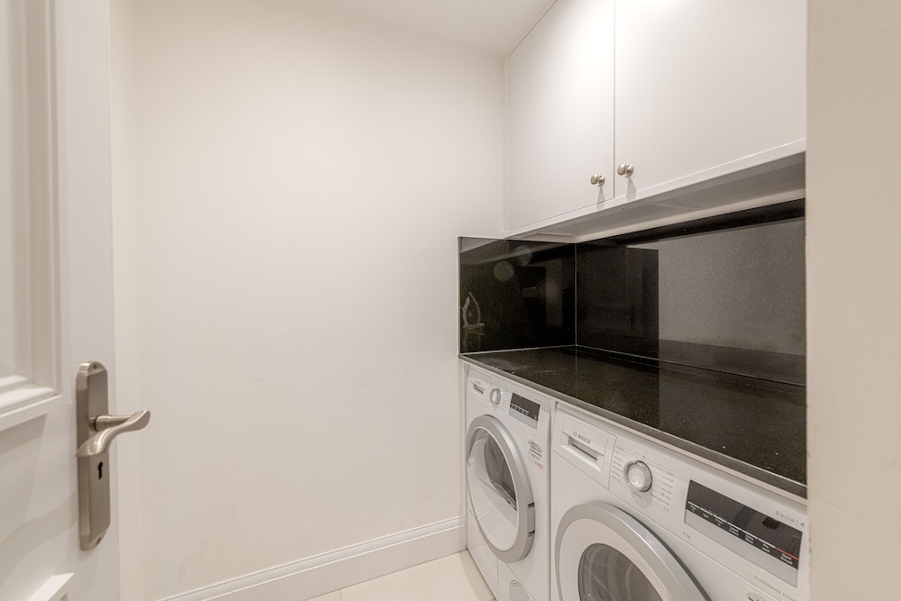 20 Hertford Street 17/50