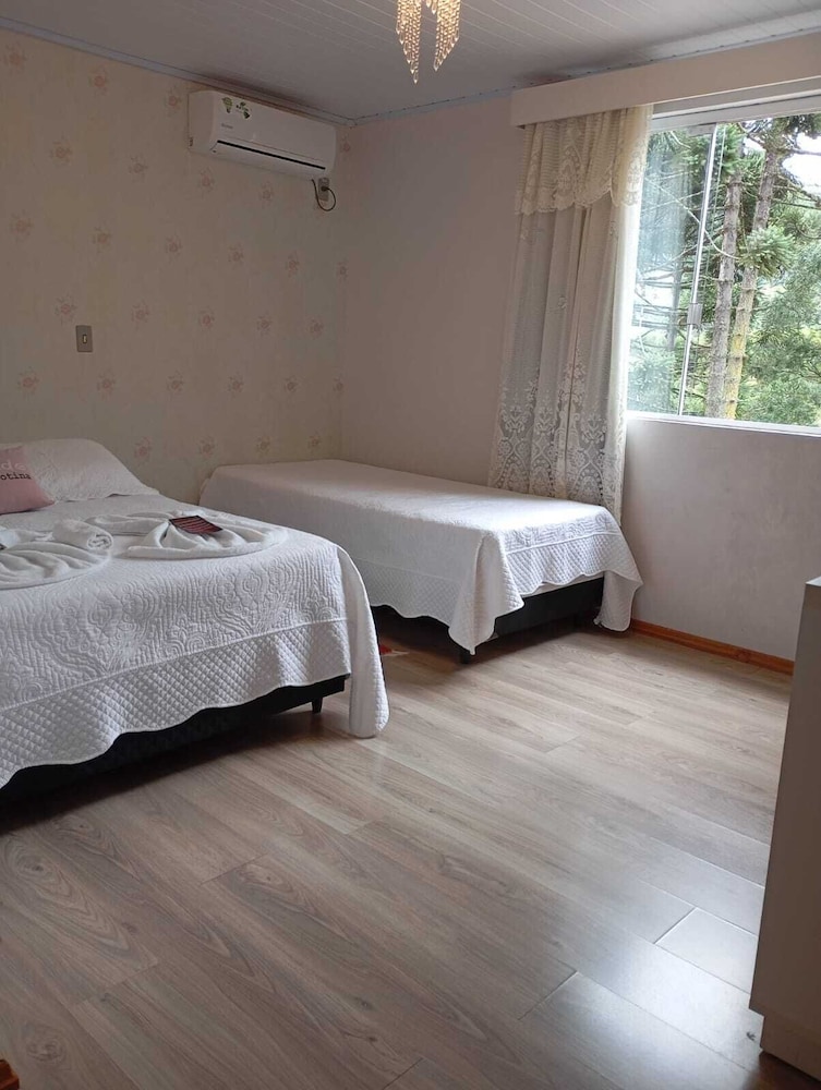 Standard, Triple, 1 Double and 1 Single Bed