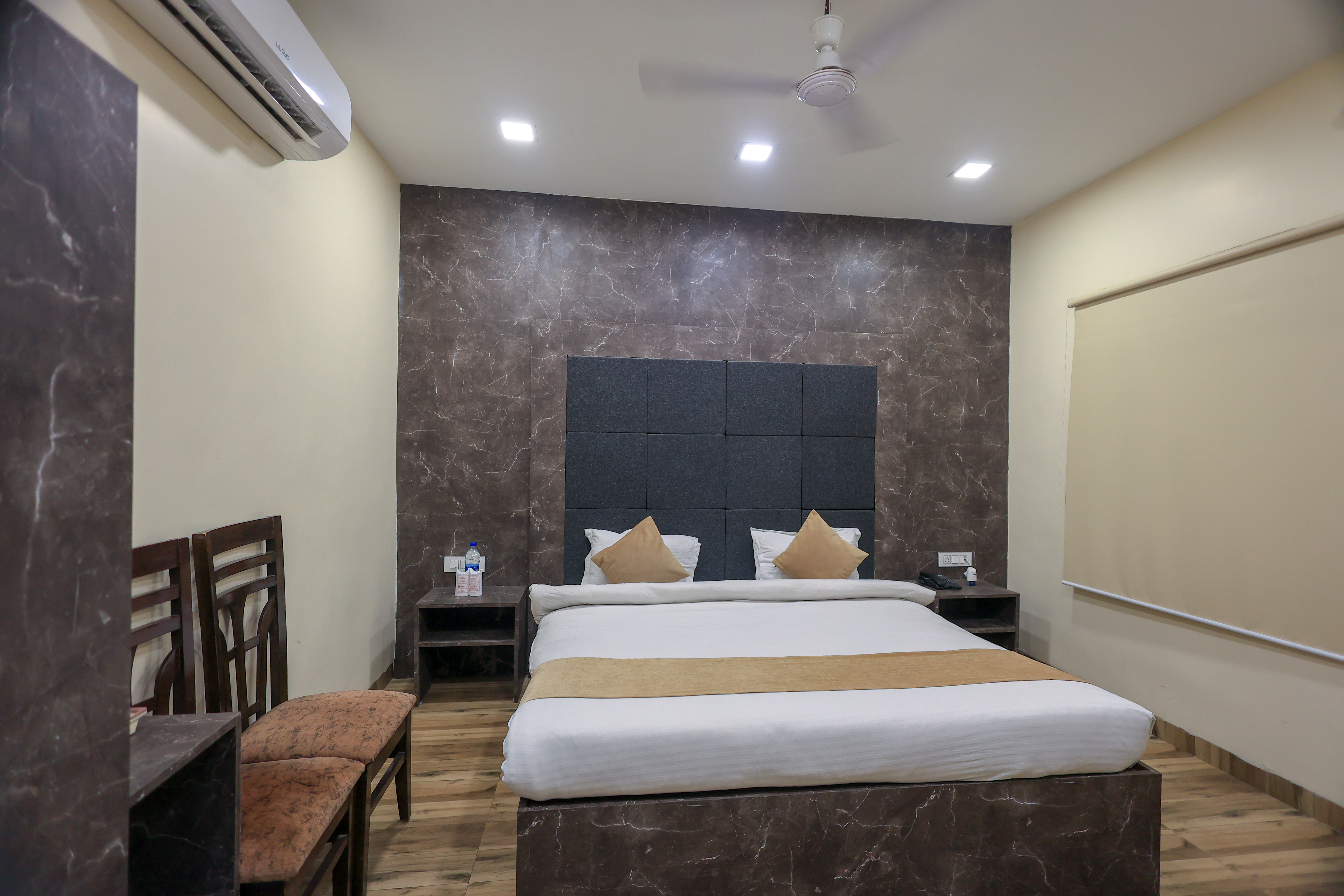 Hotel Mandakini Royale 27/41