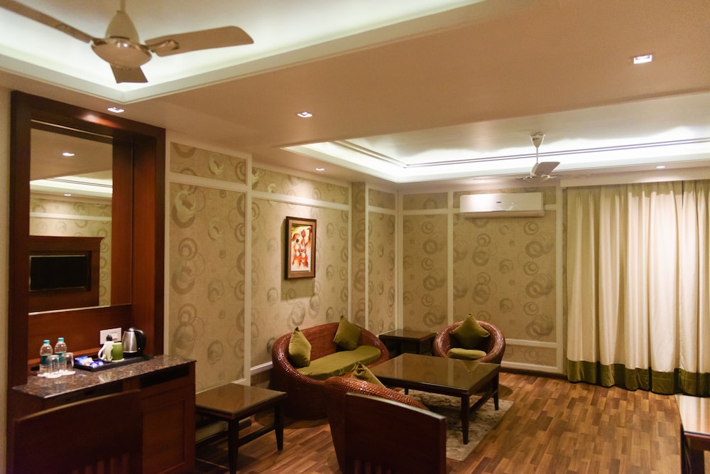 GREEN WOOD RESORT 26/50