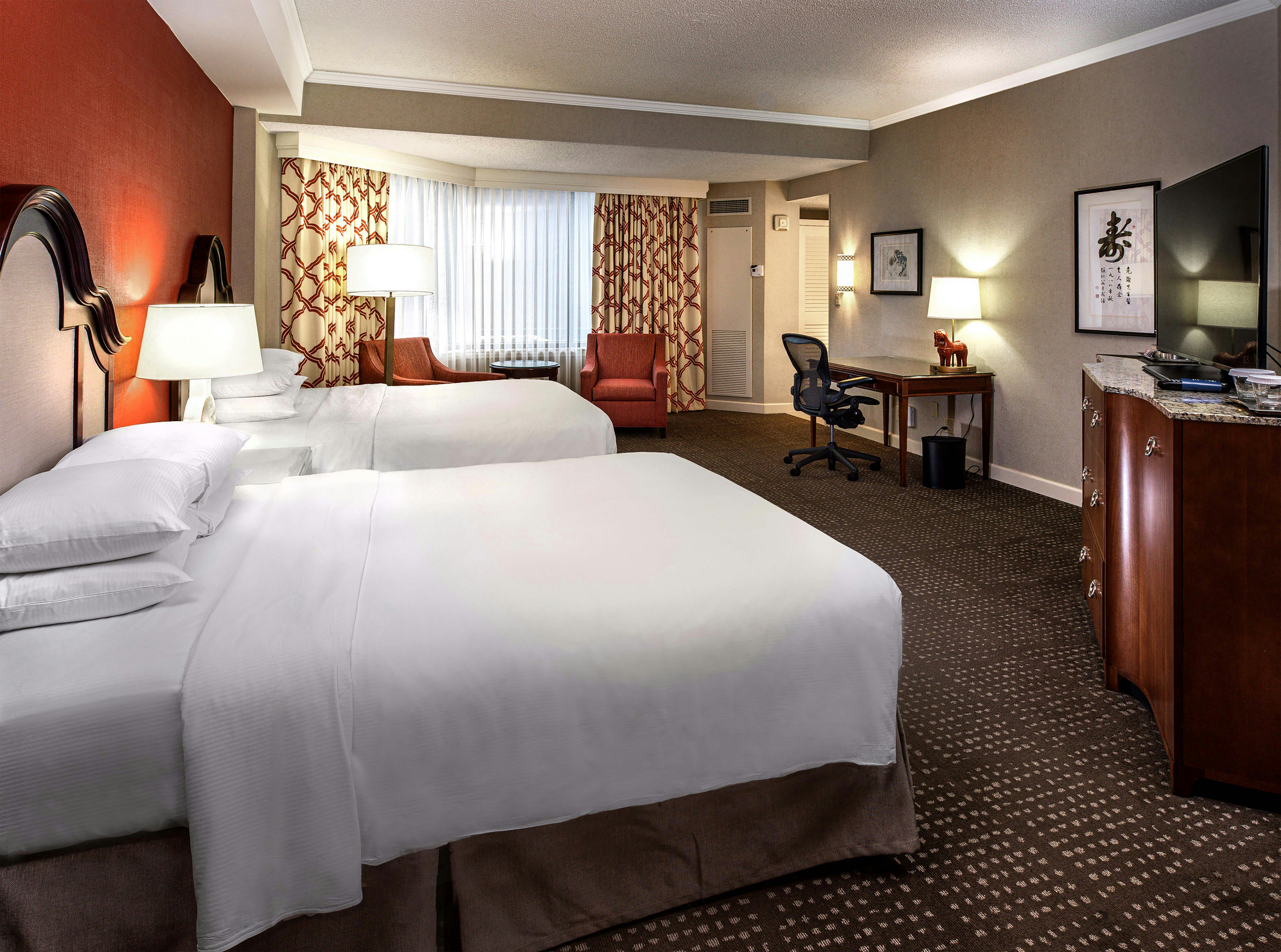 Hilton Anatole 25/90