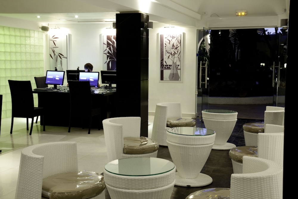 Samira Club 37/54
