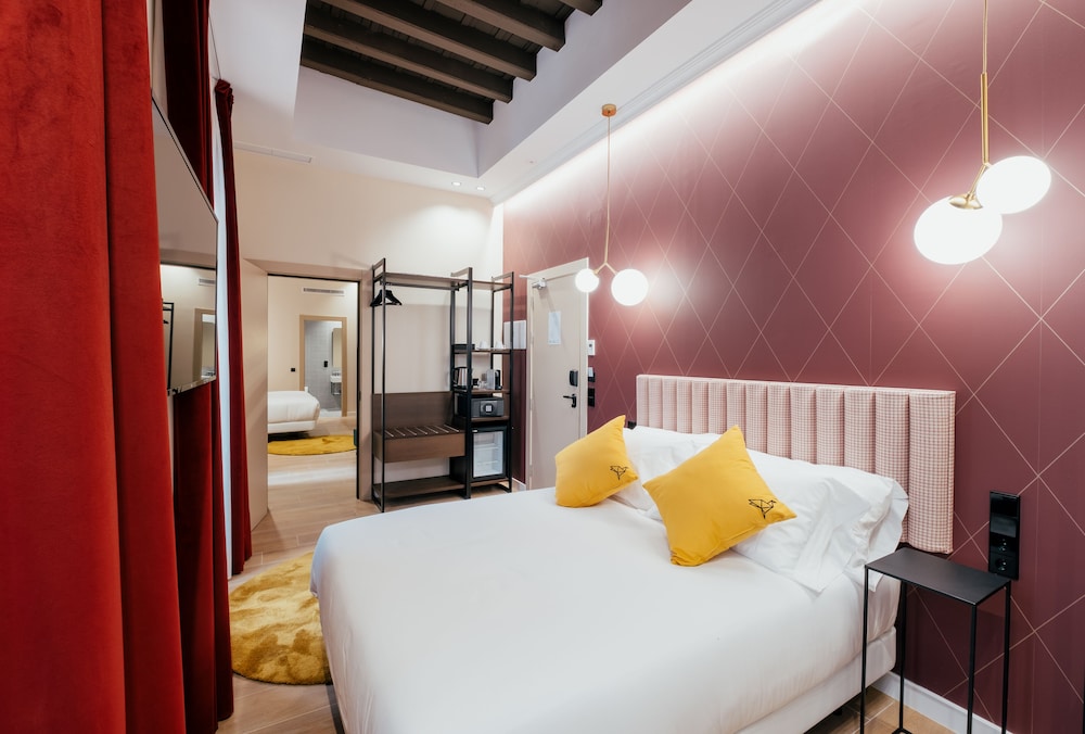 Hotel Cetina Sevilla 38/69
