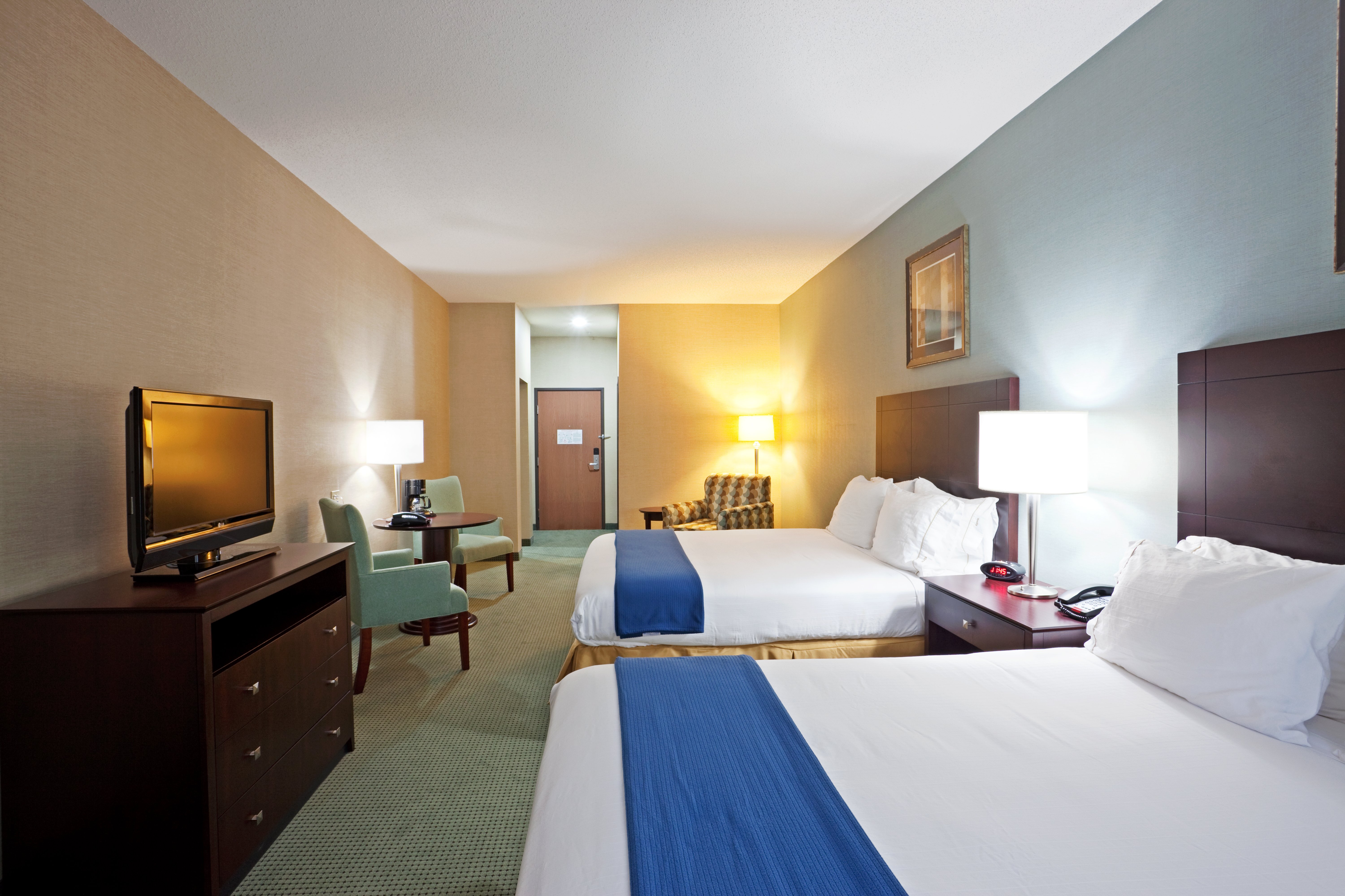Holiday Inn Express Hotel Suites Meriden 10/50