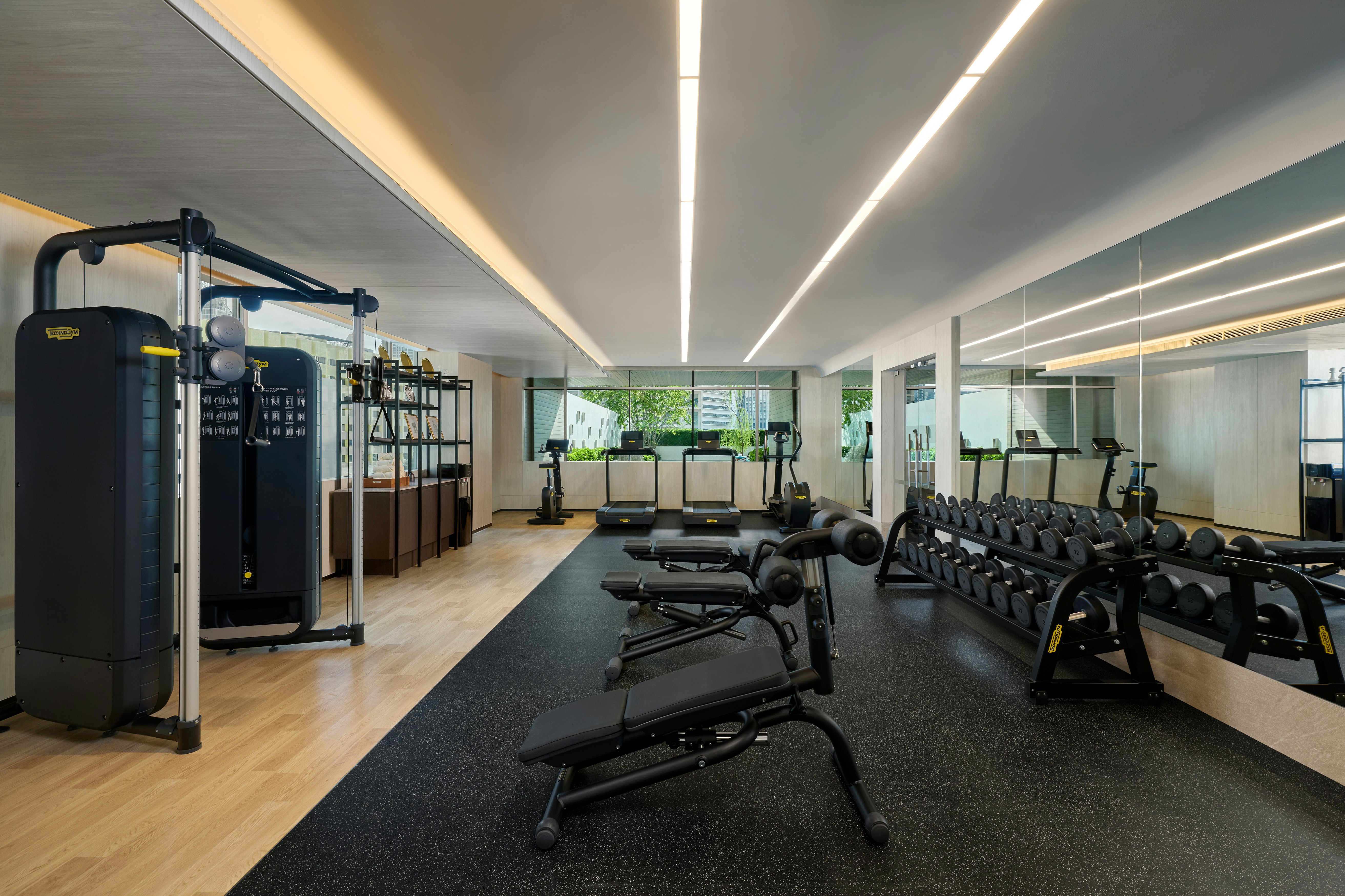 Doubletree By Hilton Bangkok Ploenchit As Formerly Majestic Grande Sukhumvit 28/51