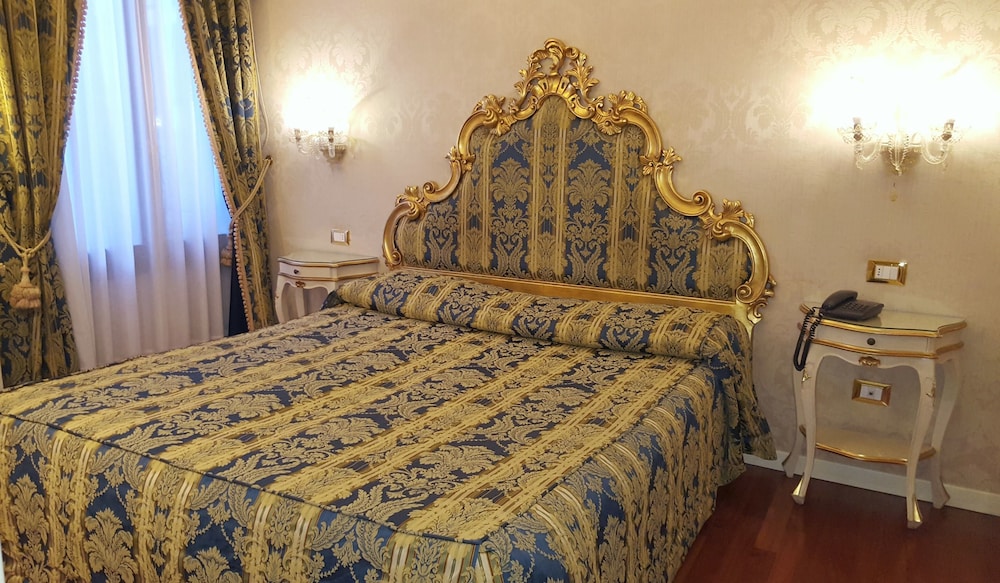 Casa Pisani Canal 23/66