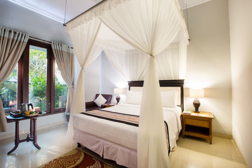 U Tube Hotel & Spa 34/66