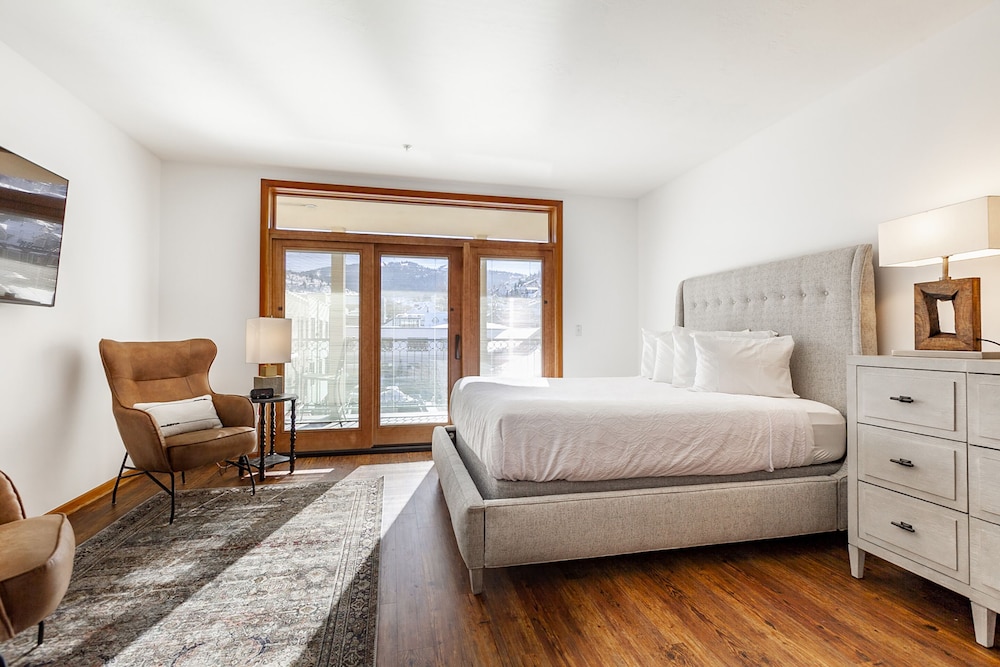 The Caledonian By All Seasons Resort Lodging 24/80
