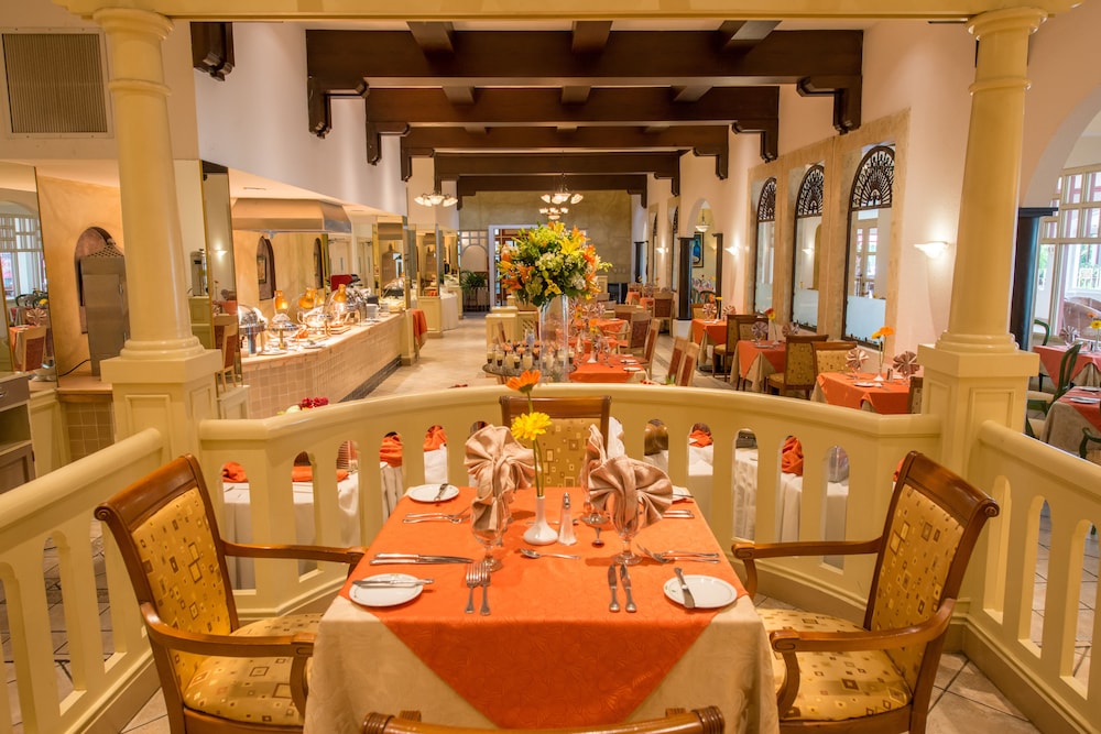 restaurant-cafeteria