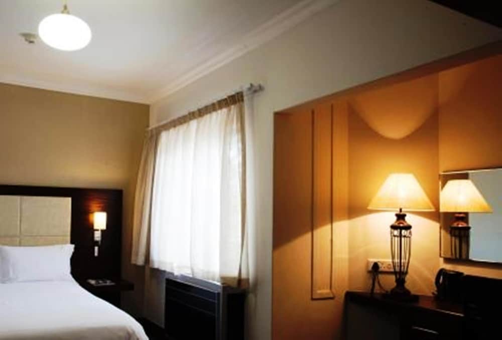 Splendid Inn Pinetown Ex Premier Hotel Pinetown 7/28