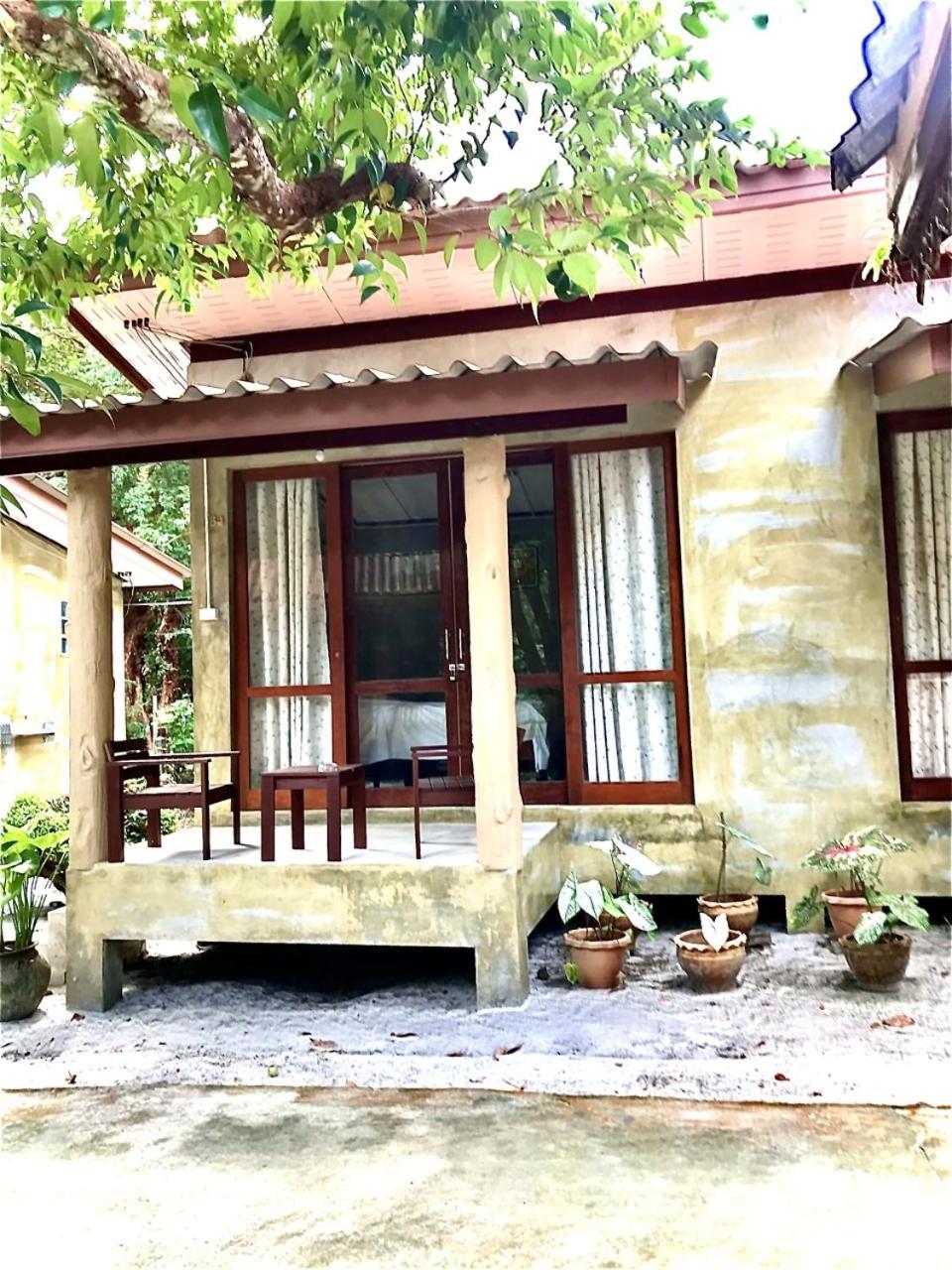 Frog Beach House 6/50