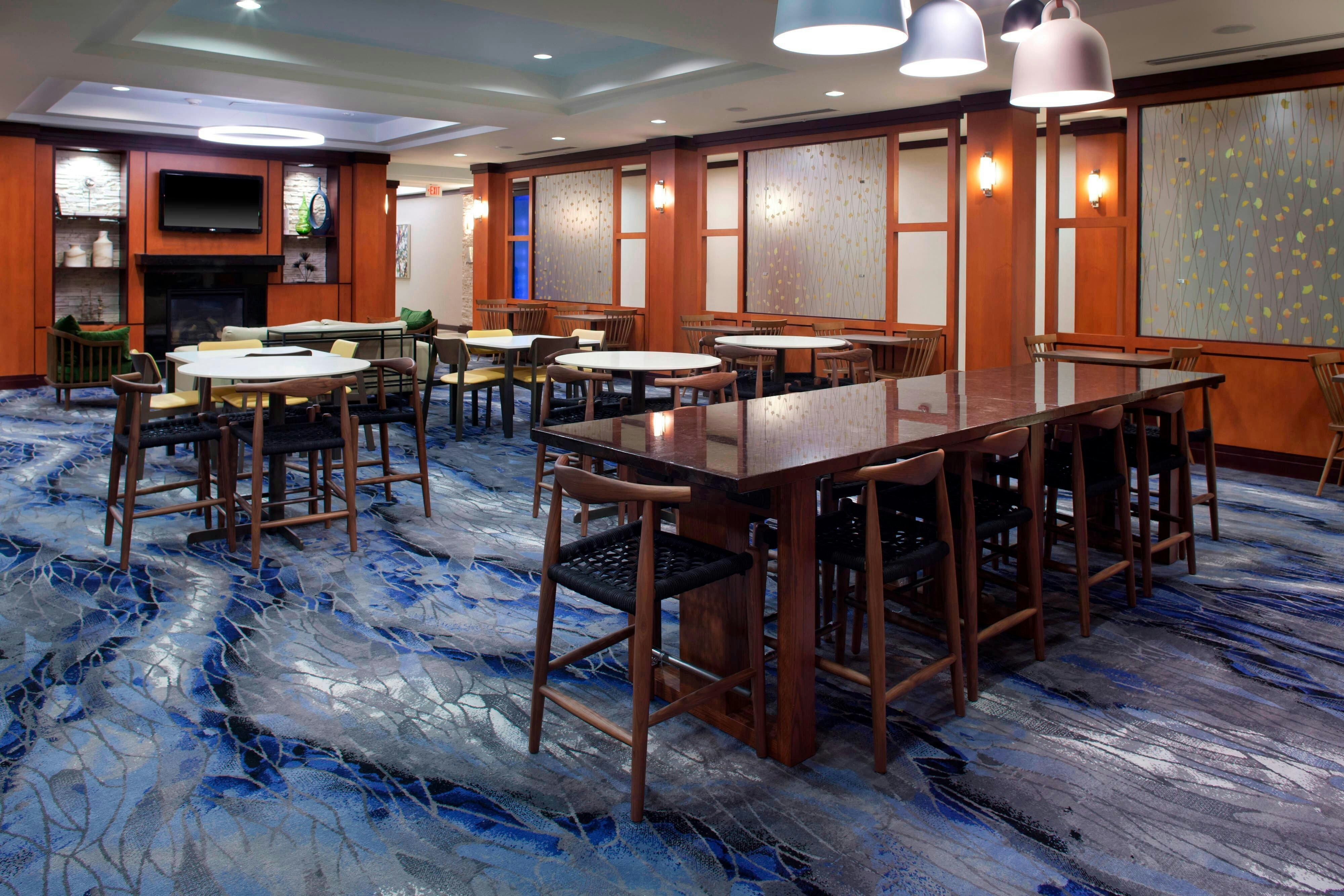 Fairfield Inn Suites By Marriott Montgomery Eastchase Pkwy 33/50
