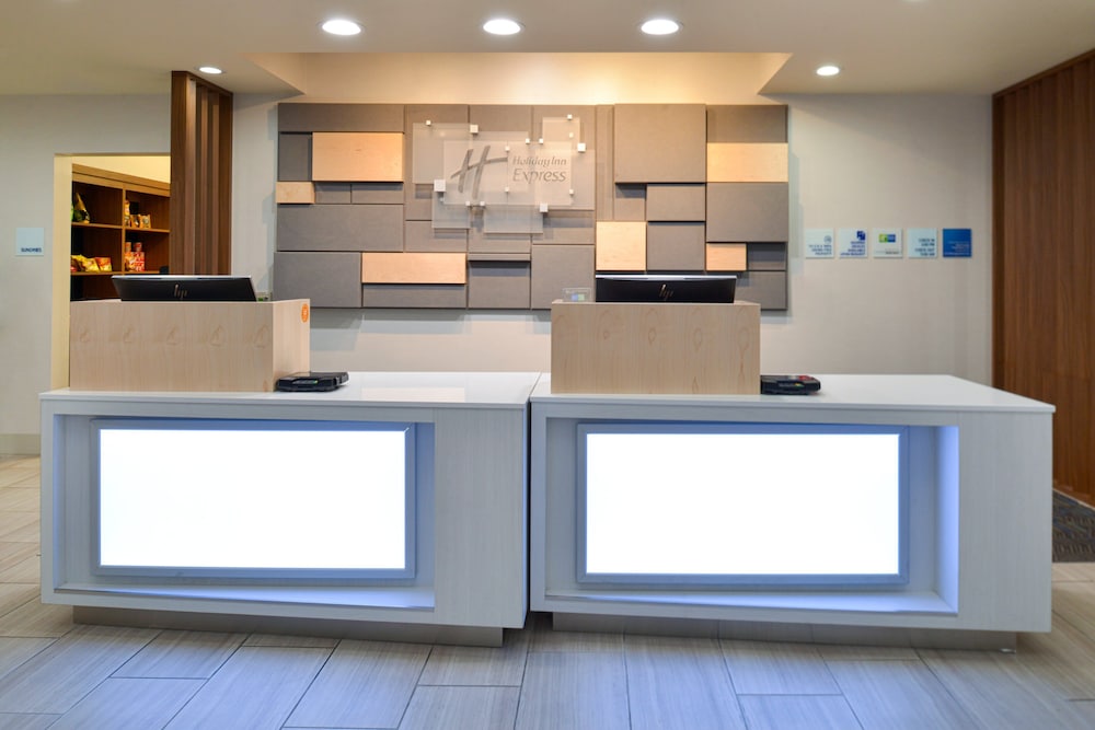 Holiday Inn Express Lodi 15/58