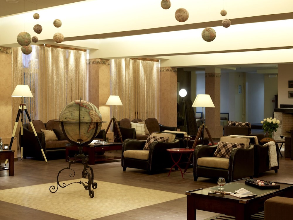 Belle Helene Hotel 20/45