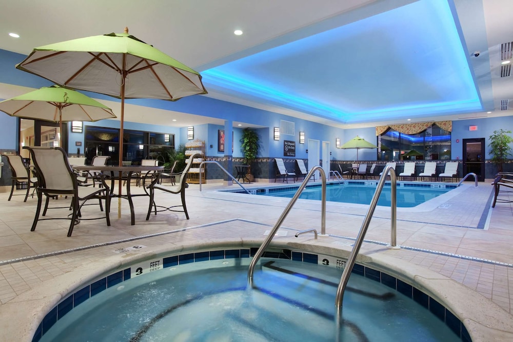 Hampton Inn And Suites Hartford/Farmington 42/76