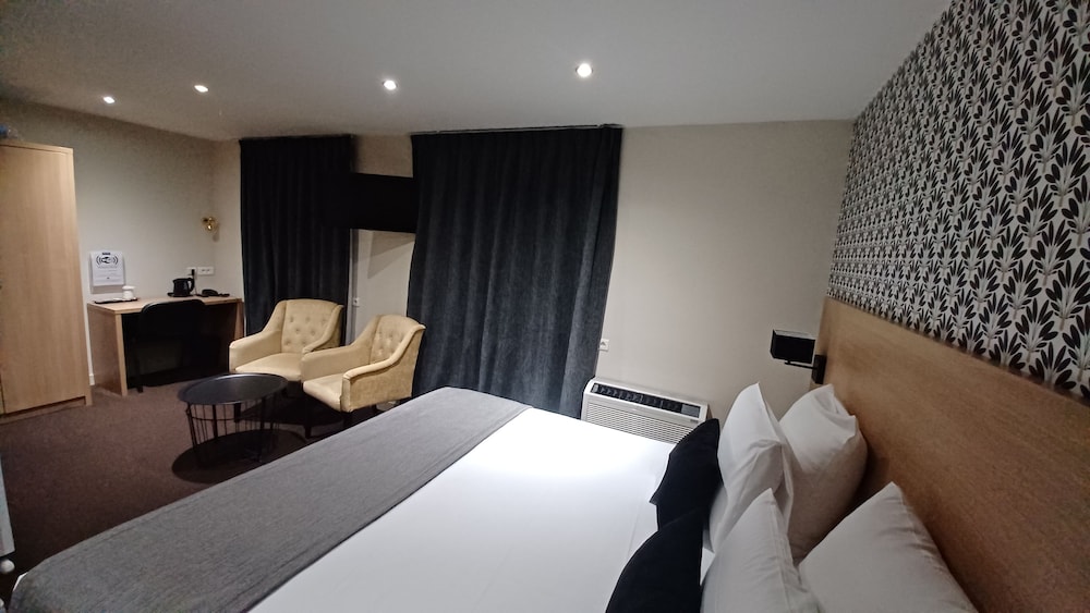 KYRIAD CHALON SUR SAONE CENTRE 36/63