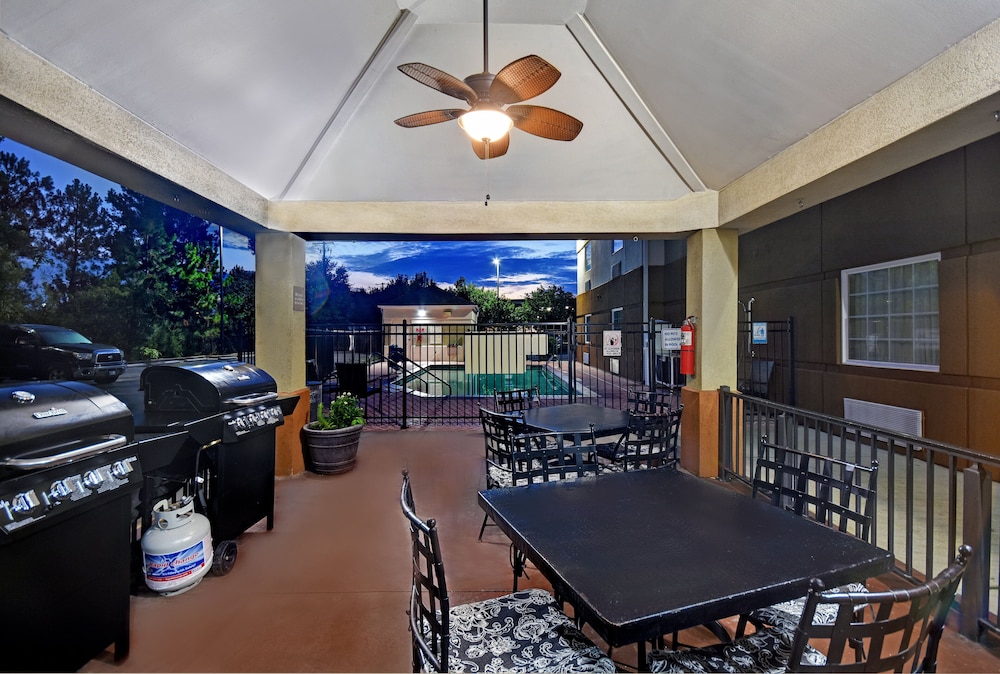 CANDLEWOOD SUITES COLUMBIA-FT. JACKSON 39/62