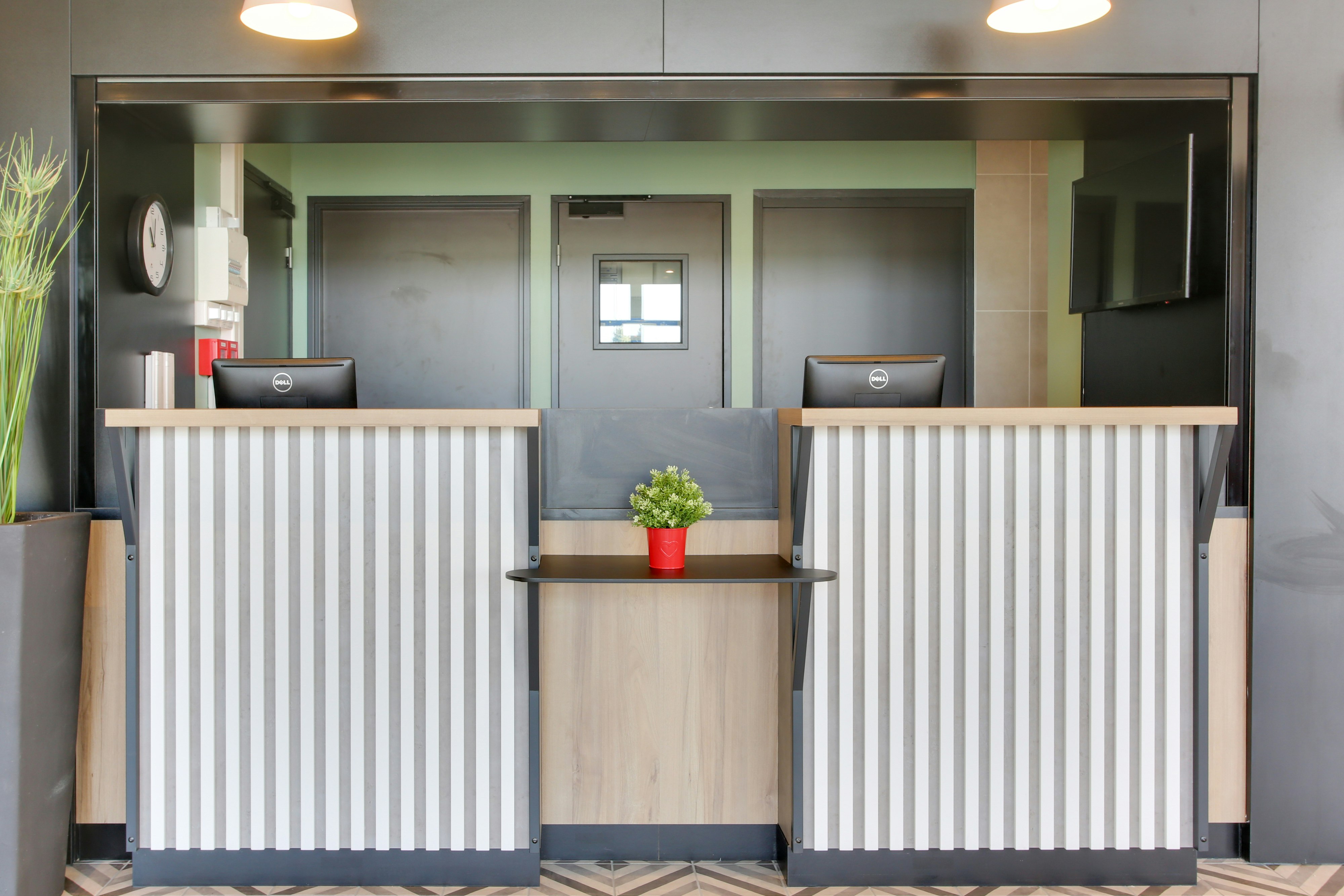 Lobby at B&B HOTEL Reims Croix Blandin, REIMS