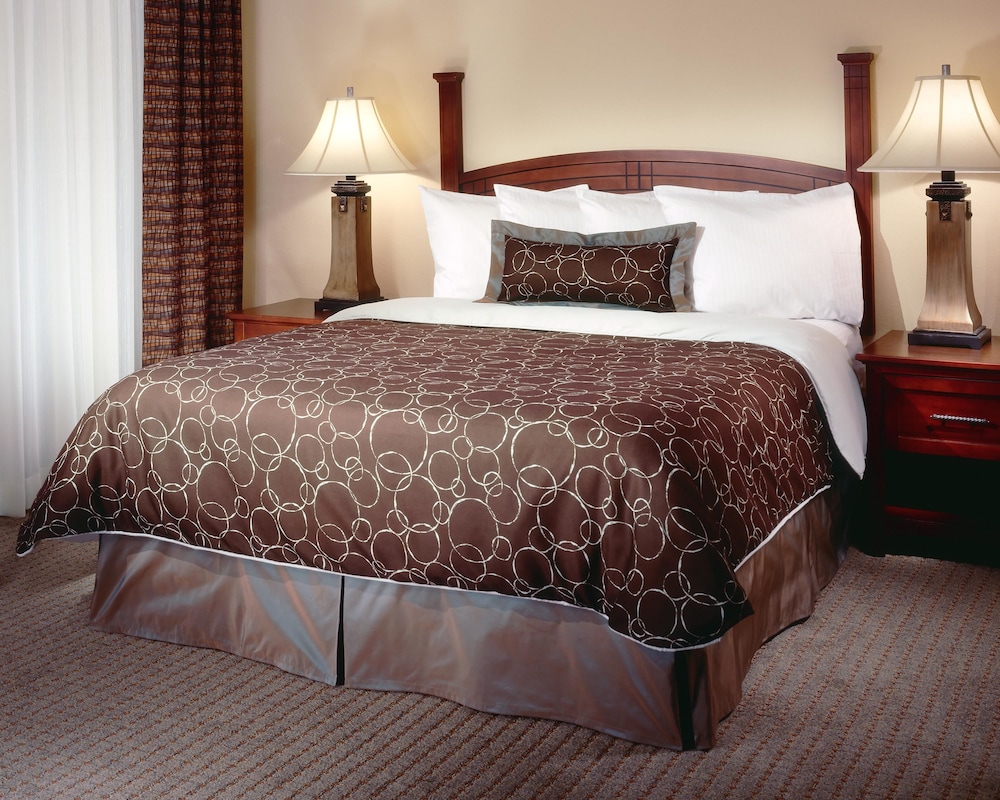 Staybridge Suites Akron-Stow-Cuyahoga Falls 22/65