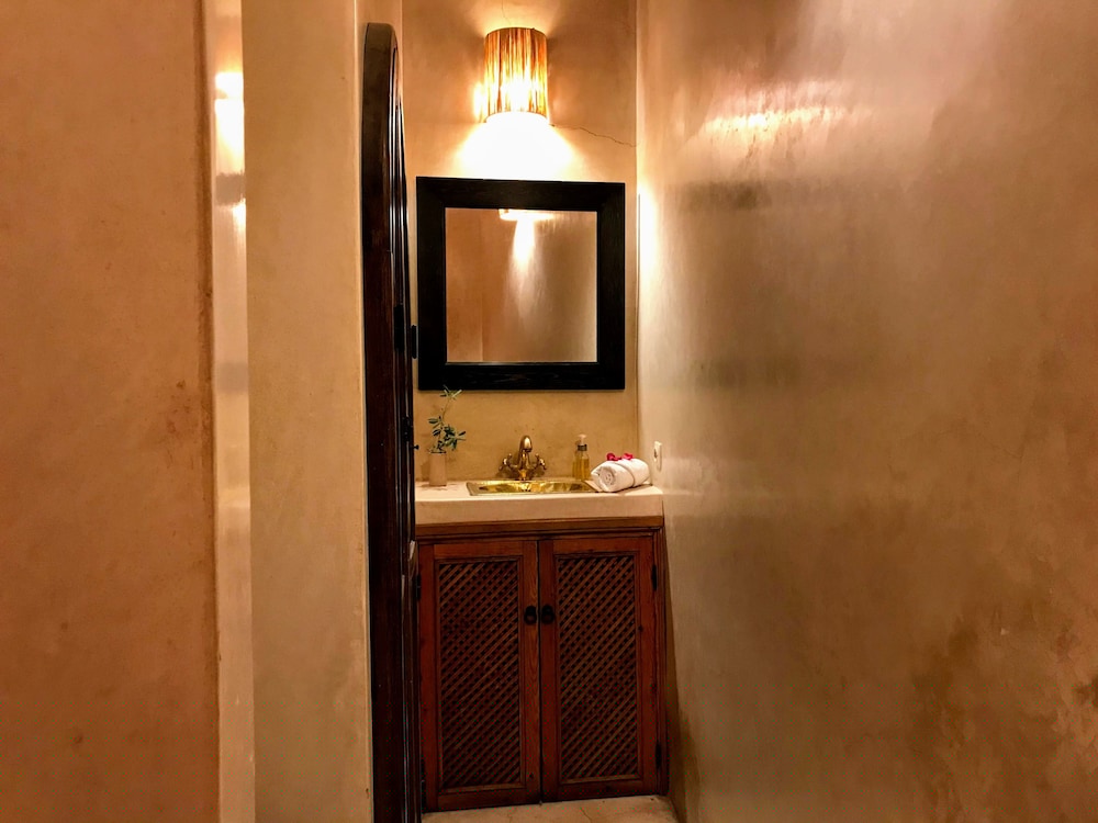 Riad Dar Zaman 37/69