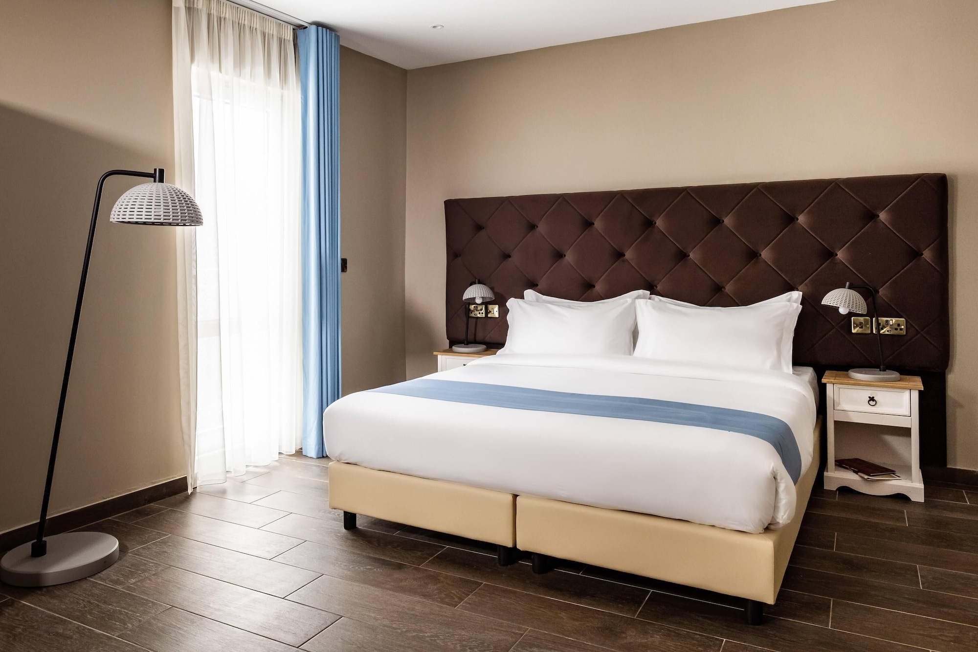 جناح استوديو عائلي بسريرين كوين، The Segond hotel 3/8