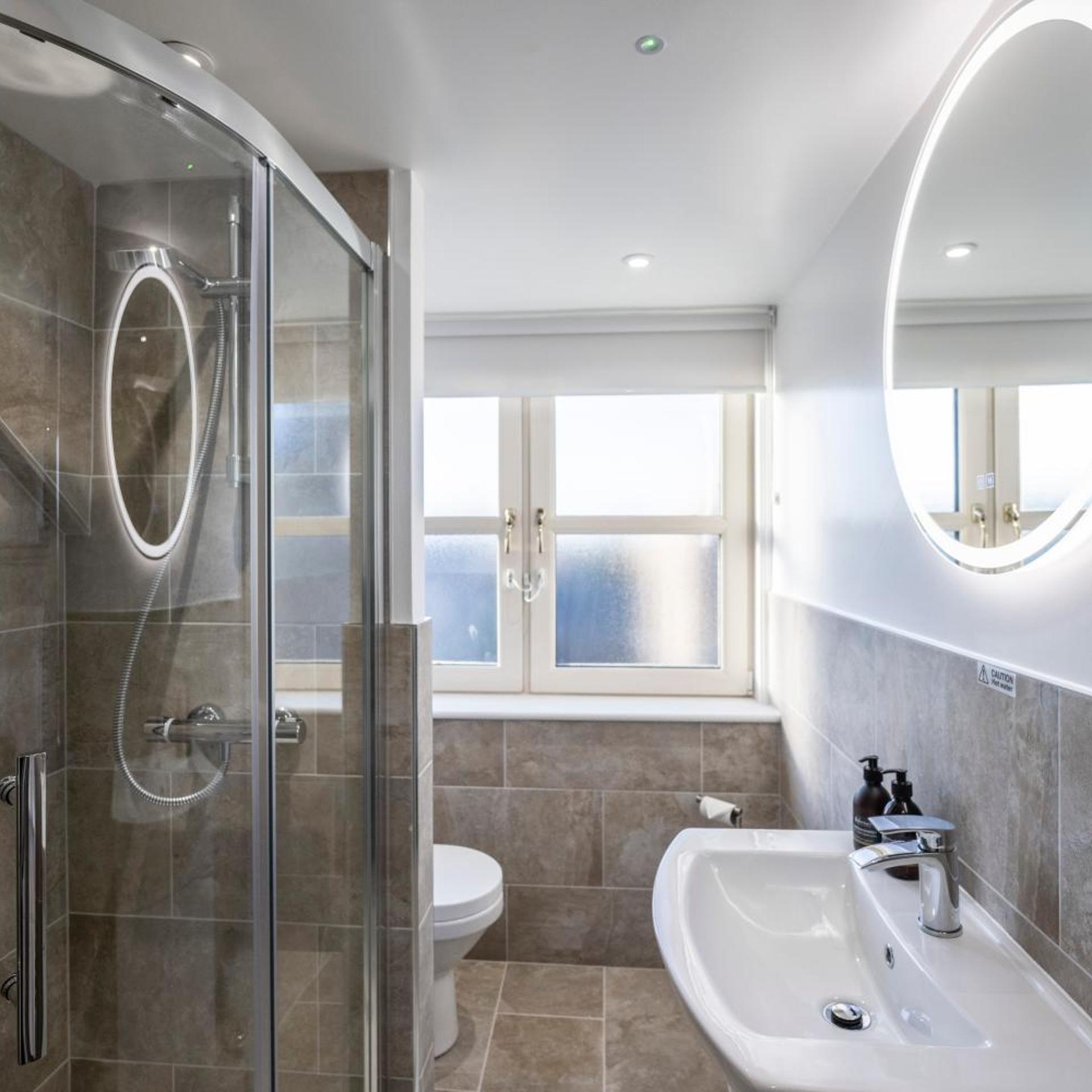 Udny Arms Hotel 30/33