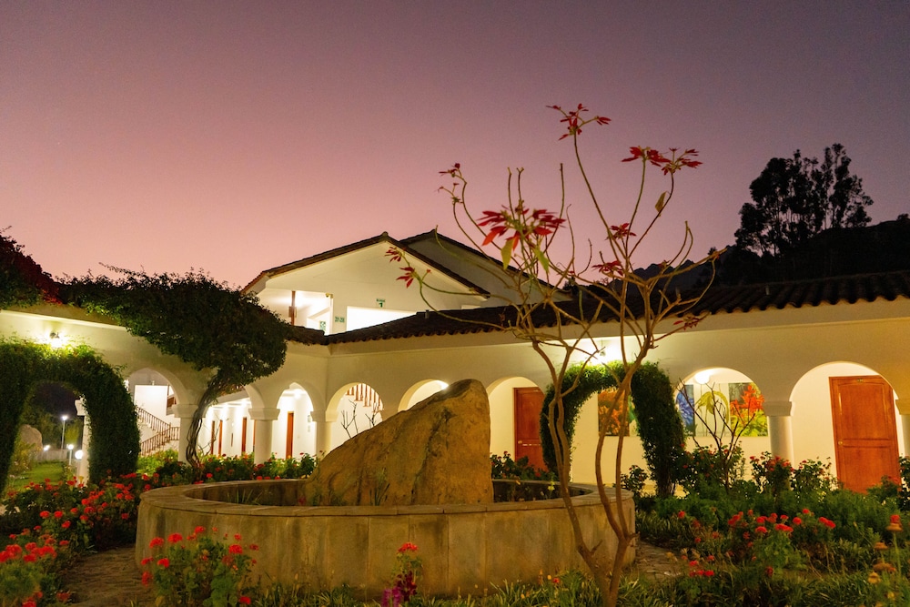 Agustos Urubamba Hotel 5/49