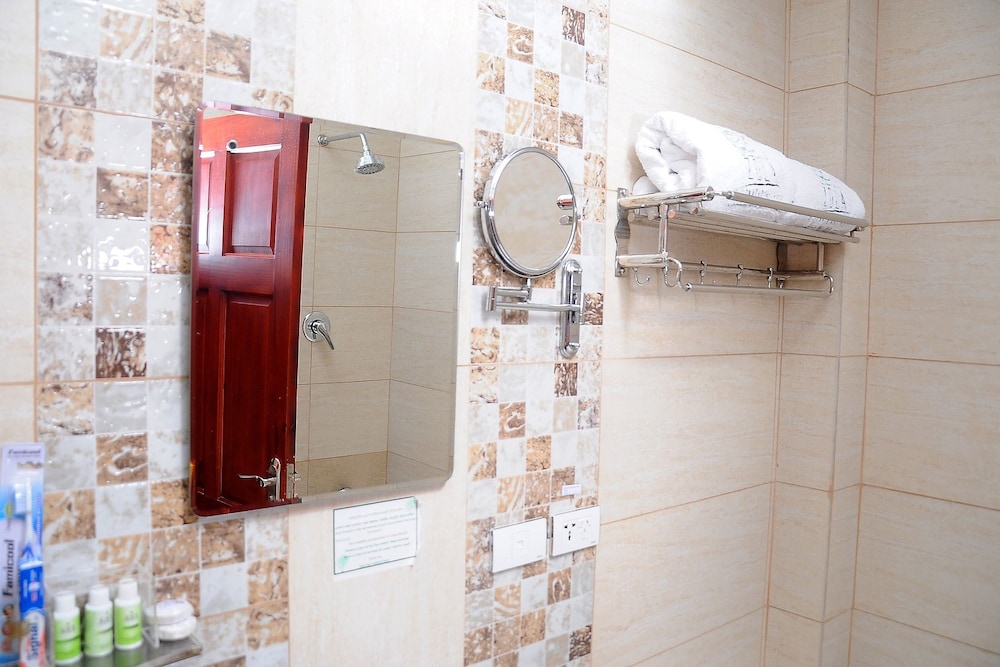 Zola International Hotel 26/50