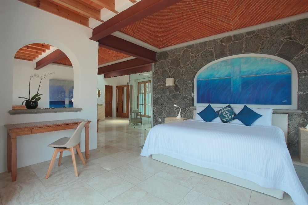 Presidential, Master, Azul, Suite, King Bed, Mountain View, Terrace