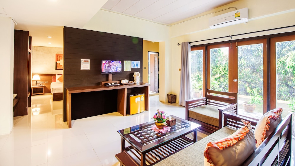 B2 Chiang Rai Boutique & Budget Hotel 35/43