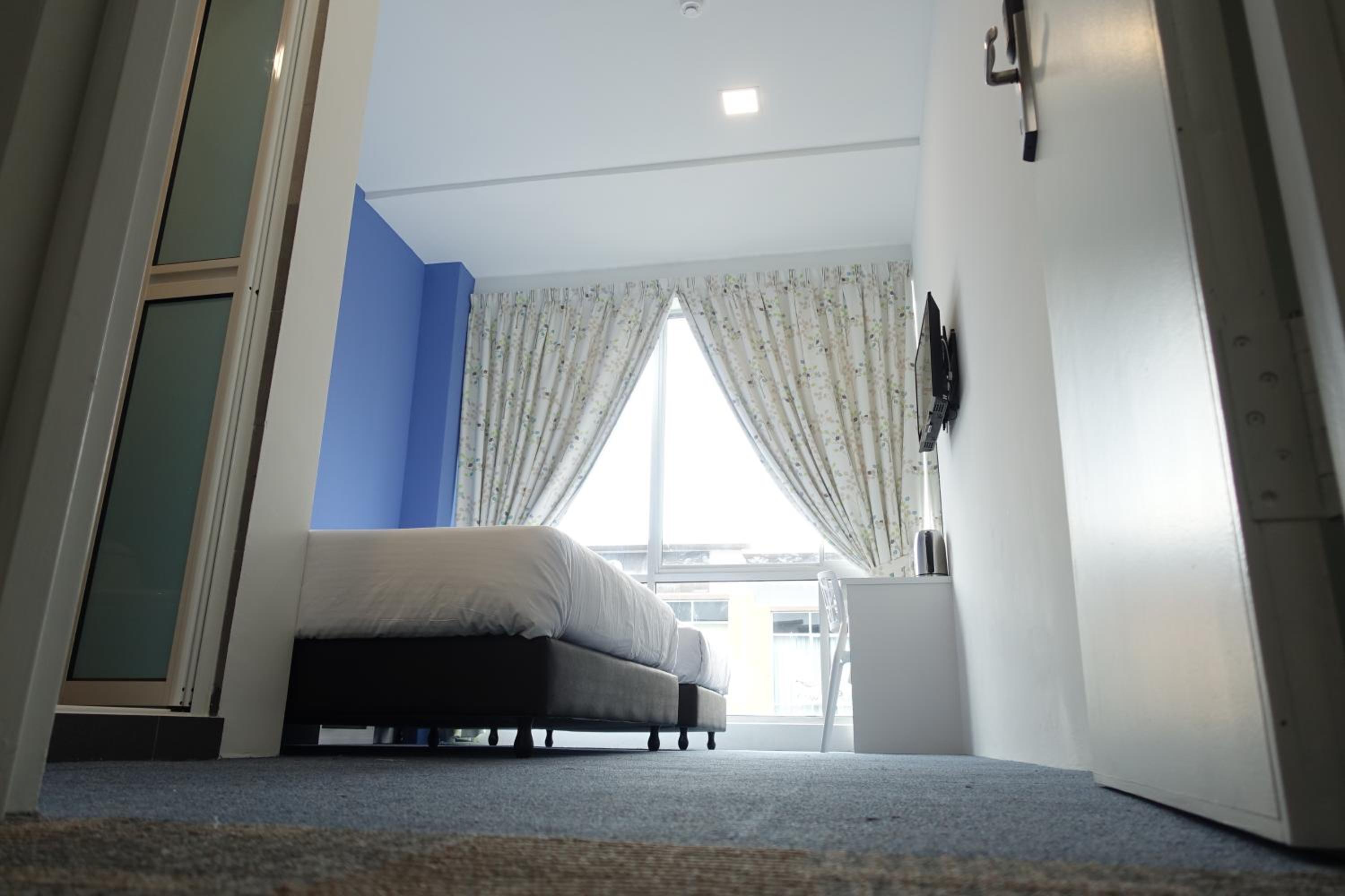 Lodge 10 Hotel 14/26