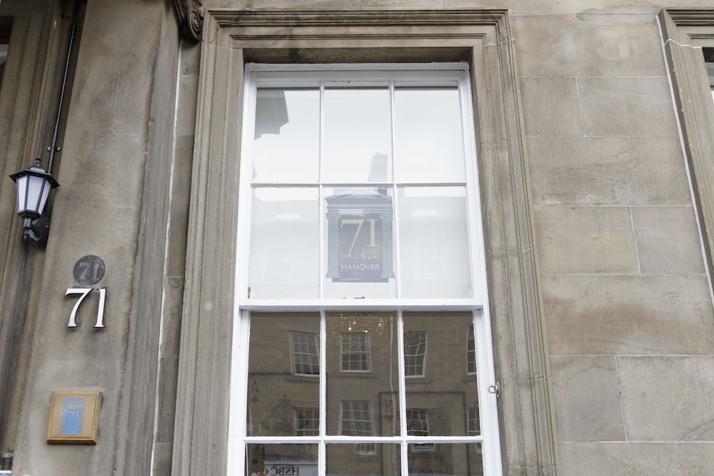 Hanover 71 Suites 22/39