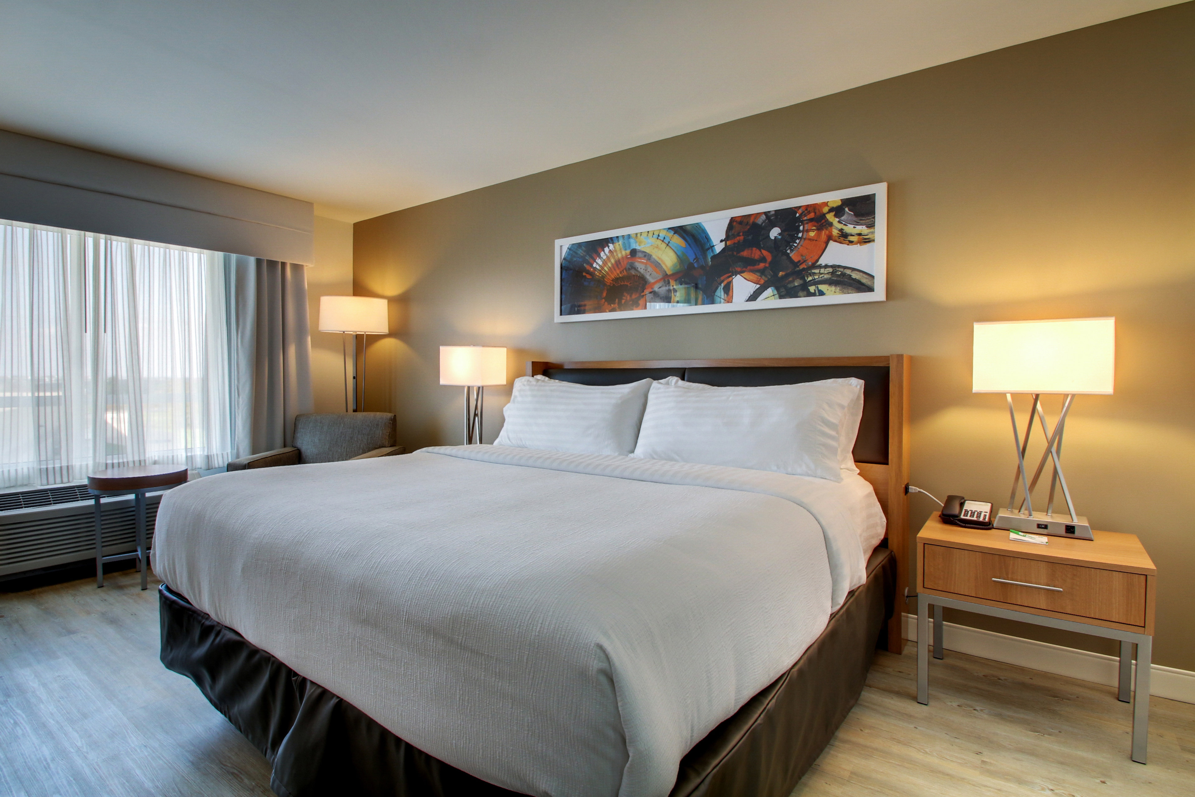 Leisure, King Bed