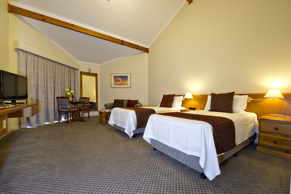 Abbey Beach Resort 7/34